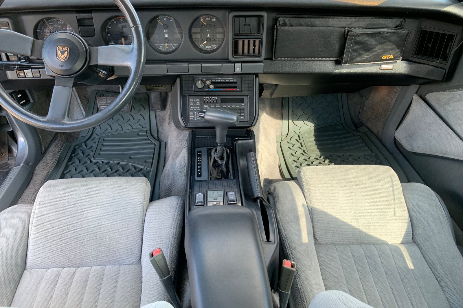 Used 1987 Pontiac Firebird Trans Am RWD image 16
