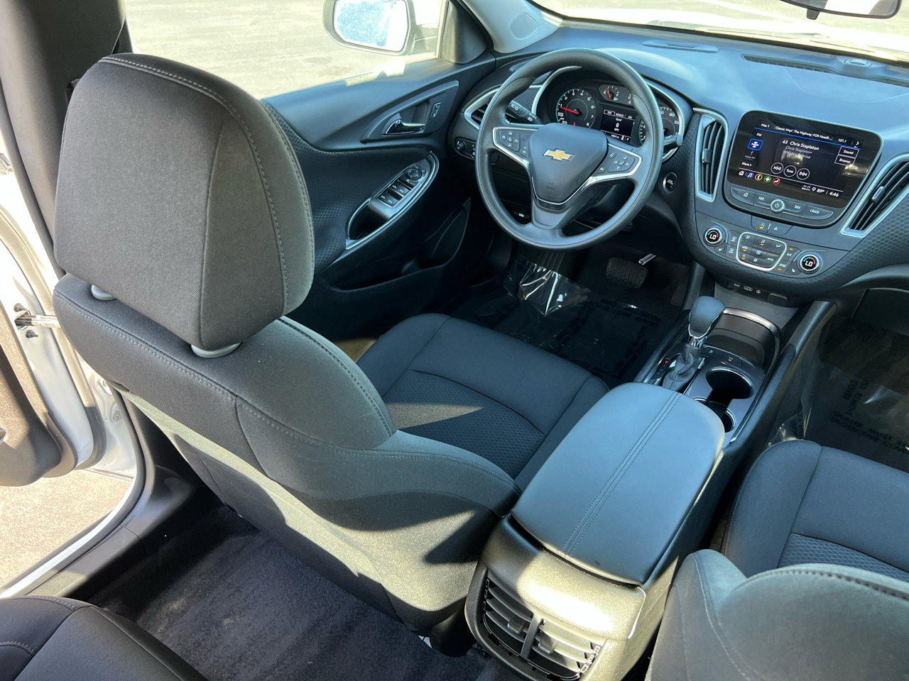 Used 2025 Chevrolet Malibu LT image 57