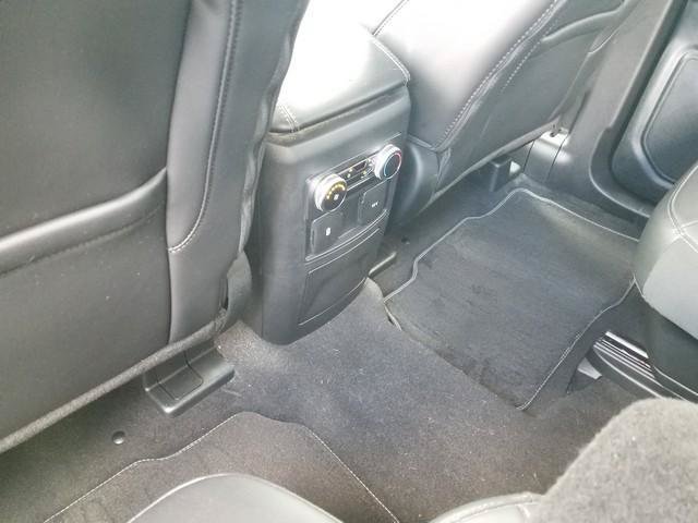 Used 2023 Ford Explorer XLT w/ Equipment Group 202A AWD/4WD image 16