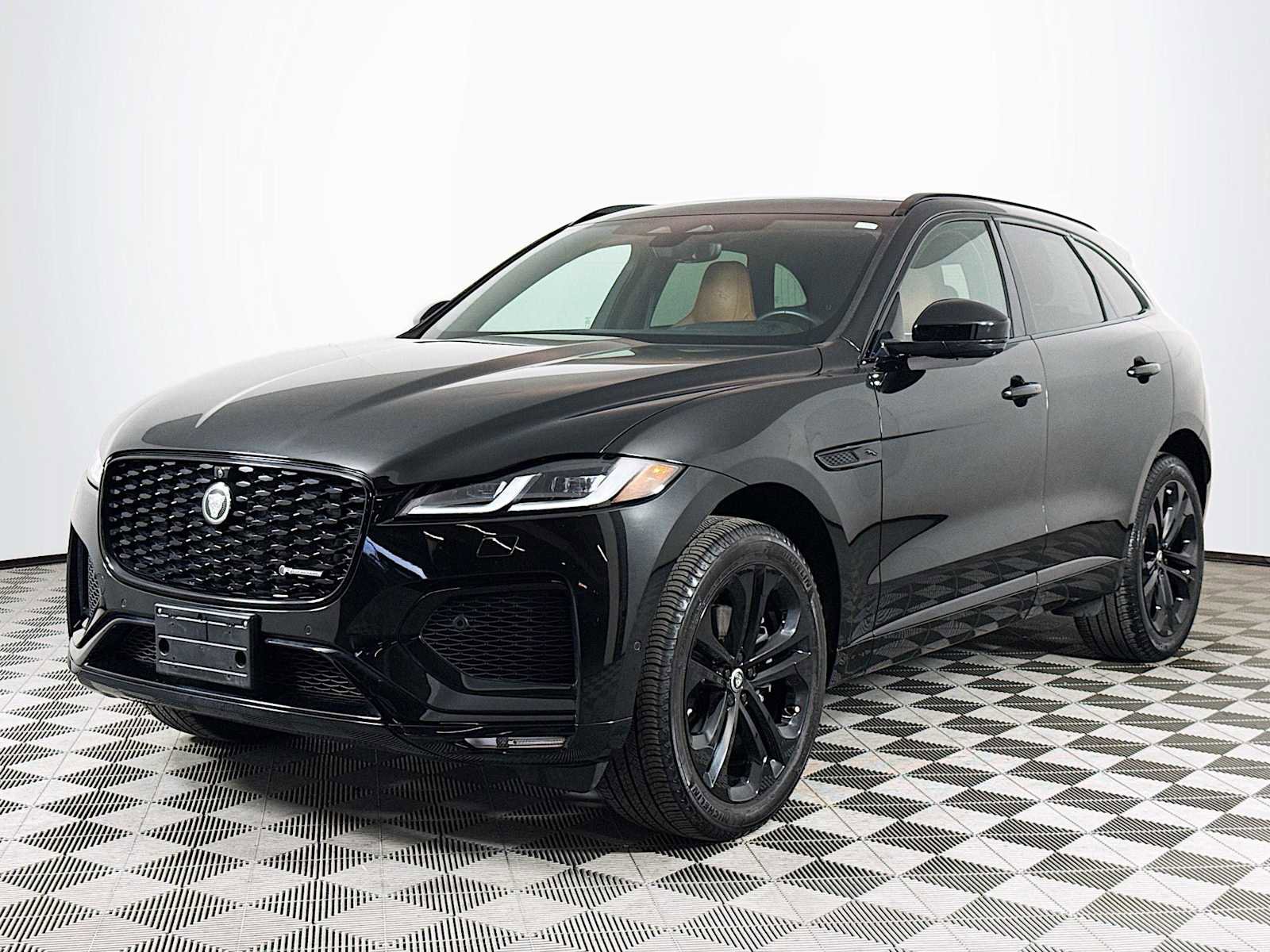 Used 2024 Jaguar F-PACE R-Dynamic S AWD/4WD image 1