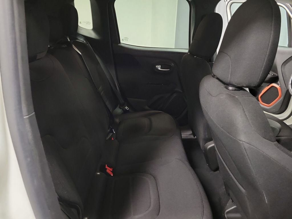 Used 2020 Jeep Renegade Latitude image 21