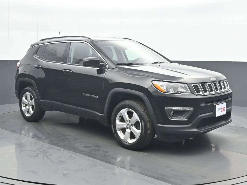 Used 2018 Jeep Compass Latitude w/ Popular Equipment Group image 9