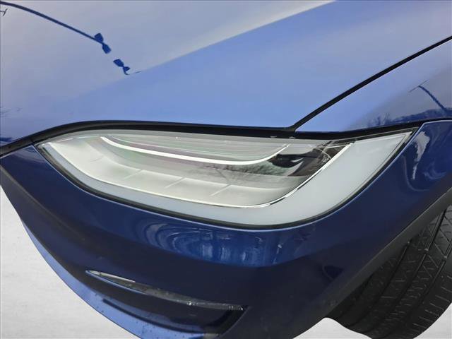 Used 2022 Tesla Model X image 29