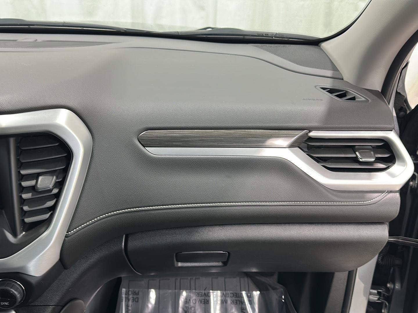 Used 2023 GMC Acadia SLT w/ Preferred Package image 27