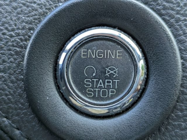 Used 2014 Lincoln MKX AWD w/ Equipment Group 102A image 29