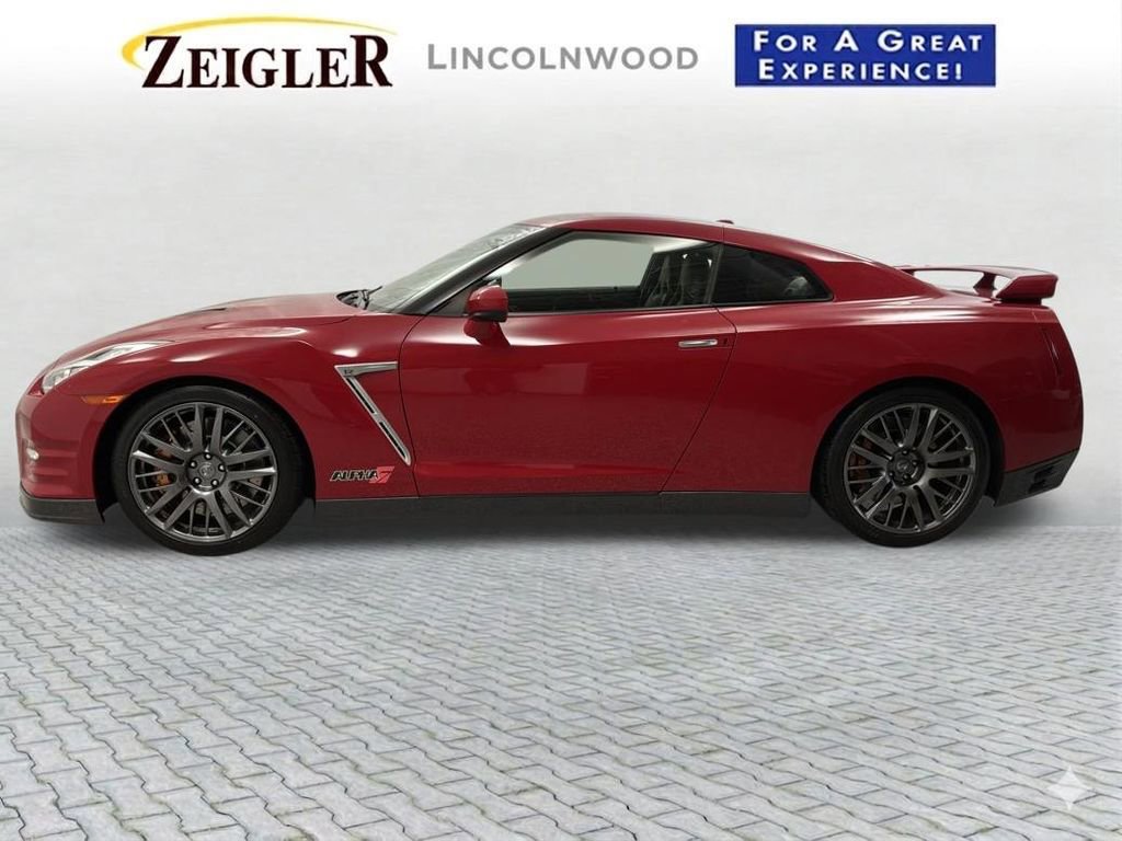Used 2016 Nissan GT-R Premium AWD/4WD image 5