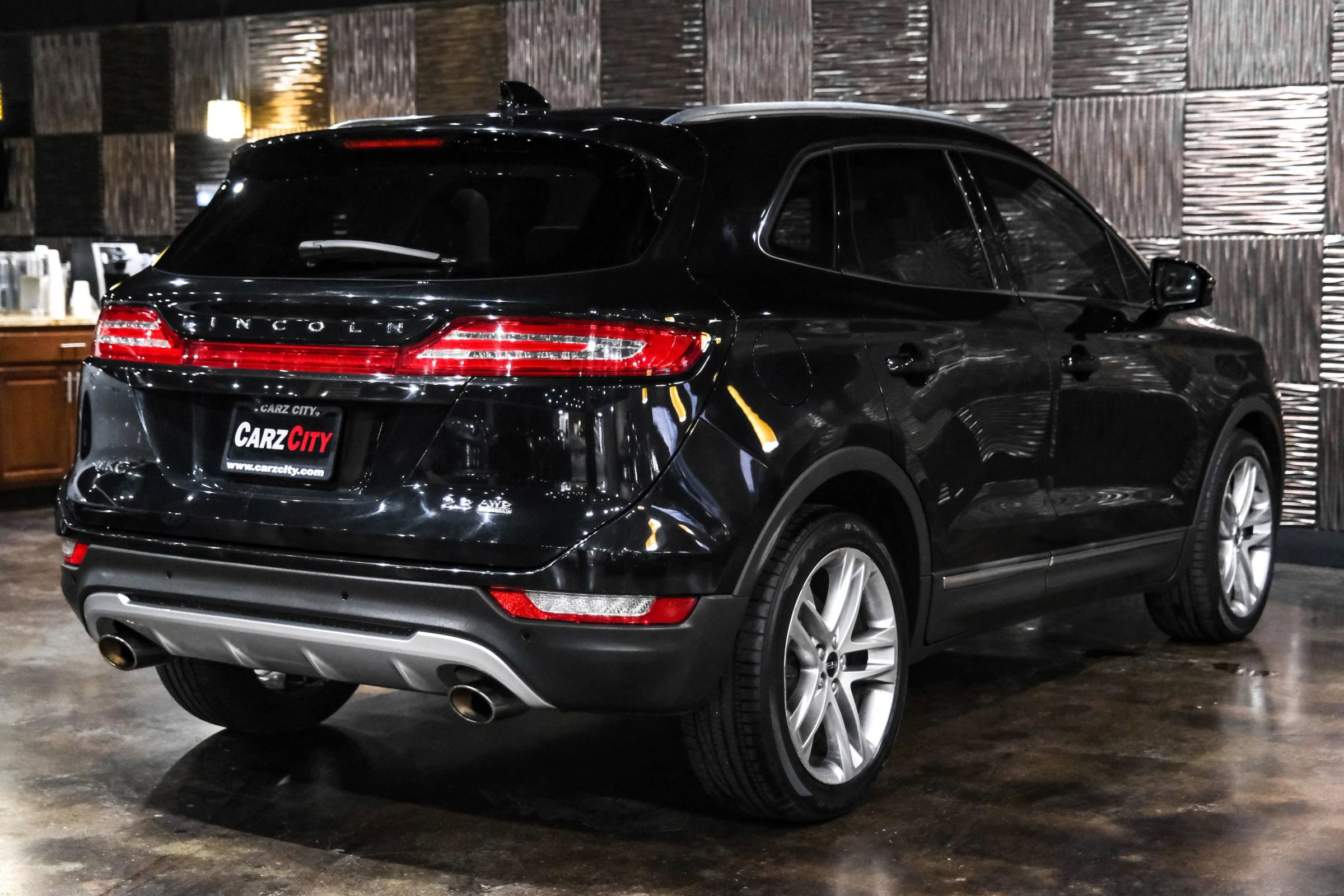 Used 2015 Lincoln MKC AWD w/ Equipment Group 102A Reserve image 8