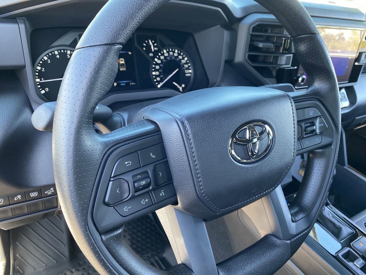 New 2026 Toyota Tundra SR5 image 13