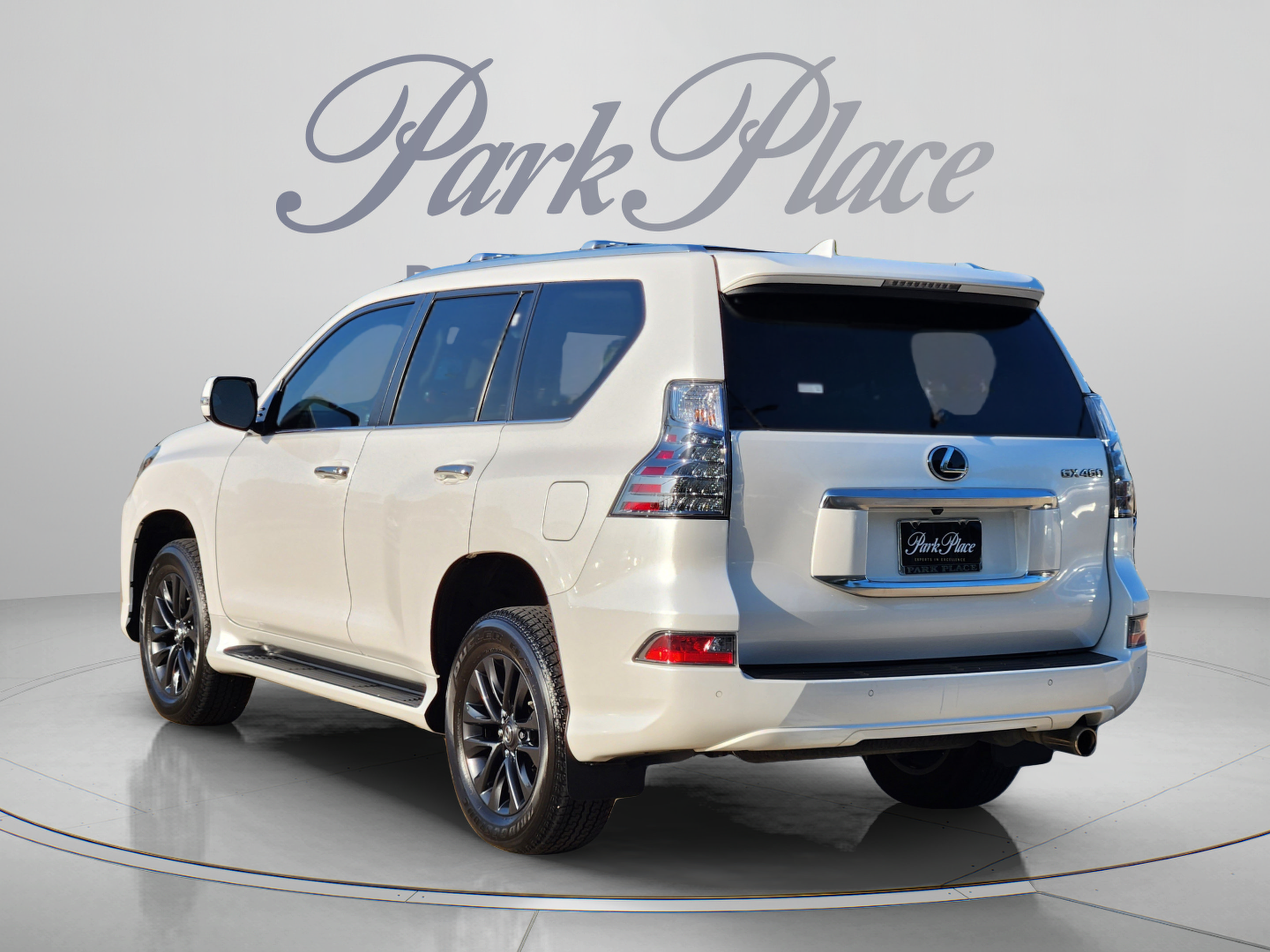 Used 2023 Lexus GX 460 Premium w/ Premium Package AWD/4WD image 3