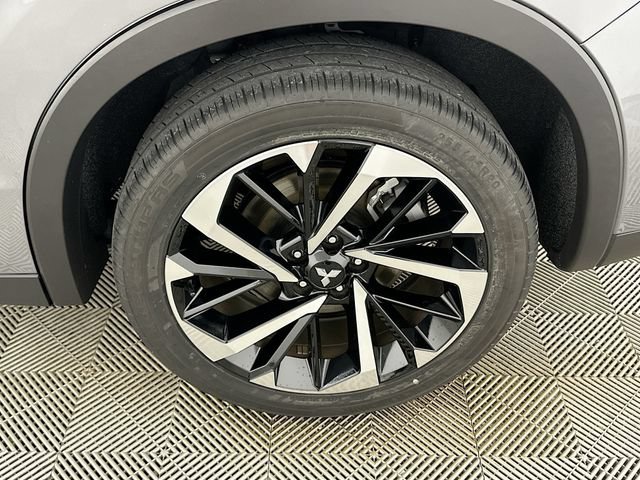Used 2024 Mitsubishi Outlander SE FWD image 23