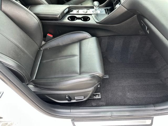 Used 2025 Genesis G70 2.5T AWD/4WD image 14