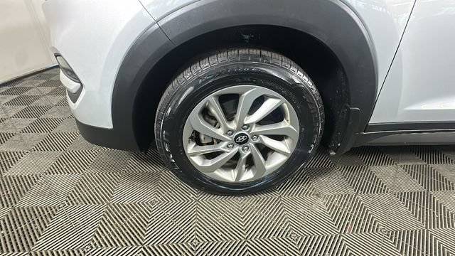 Used 2016 Hyundai Tucson SE w/ Option Group 02 AWD/4WD image 9