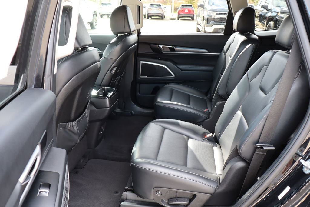 Used 2022 Kia Telluride S image 42