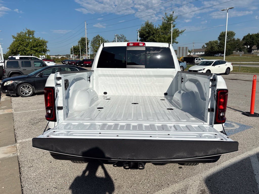 New 2027 RAM 3500 Tradesman AWD/4WD image 15