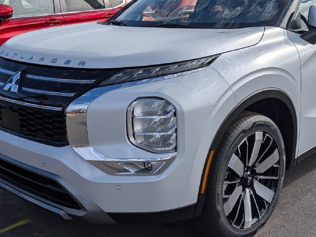 New 2026 Mitsubishi Outlander SE FWD image 8
