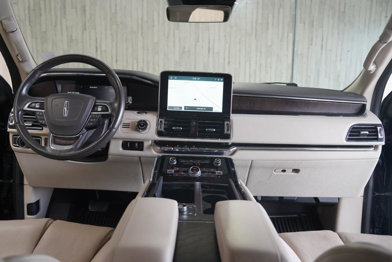 Used 2021 Lincoln Navigator L Reserve w/ Luxury Package AWD/4WD image 18