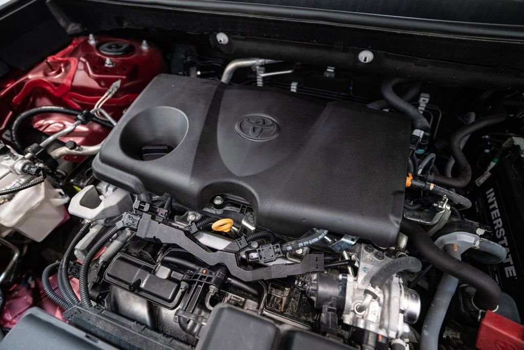 Used 2024 Toyota RAV4 LE image 33