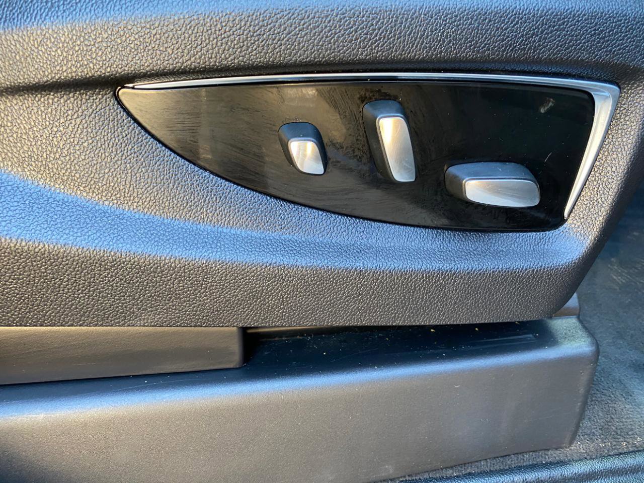 Used 2016 Cadillac Escalade 4WD image 58