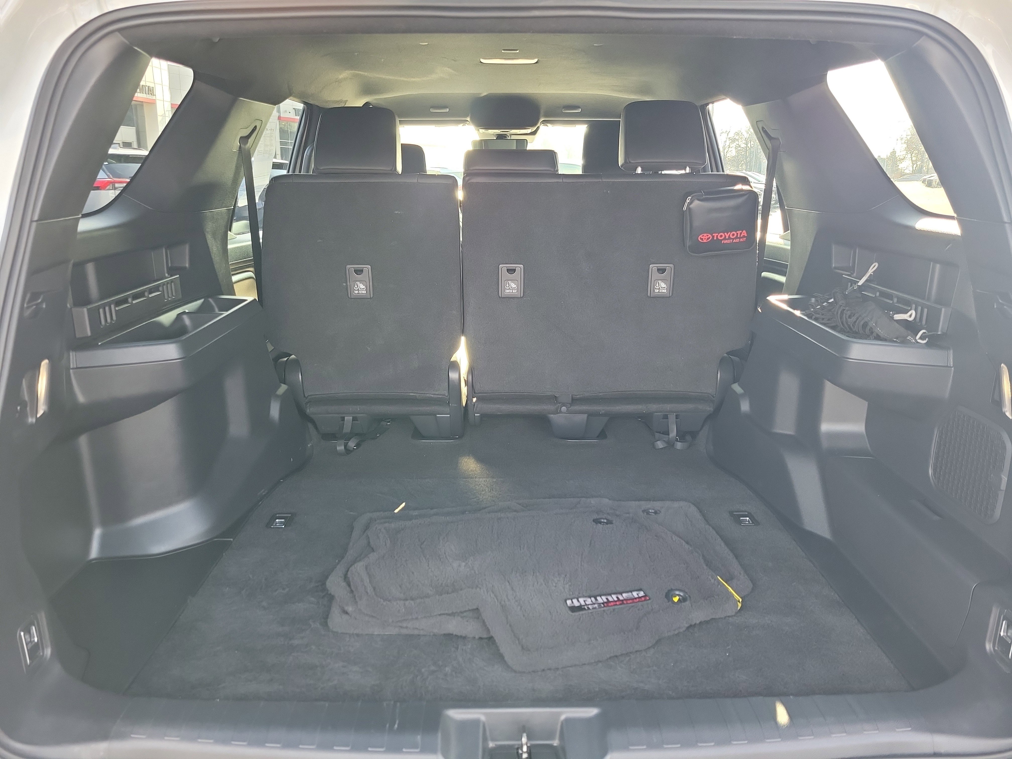 Certified 2025 Toyota 4Runner TRD Off-Road Premium image 9