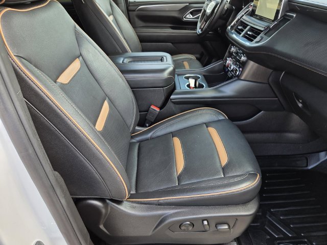 Used 2023 GMC Yukon AT4 w/ AT4 Premium Package AWD/4WD image 33