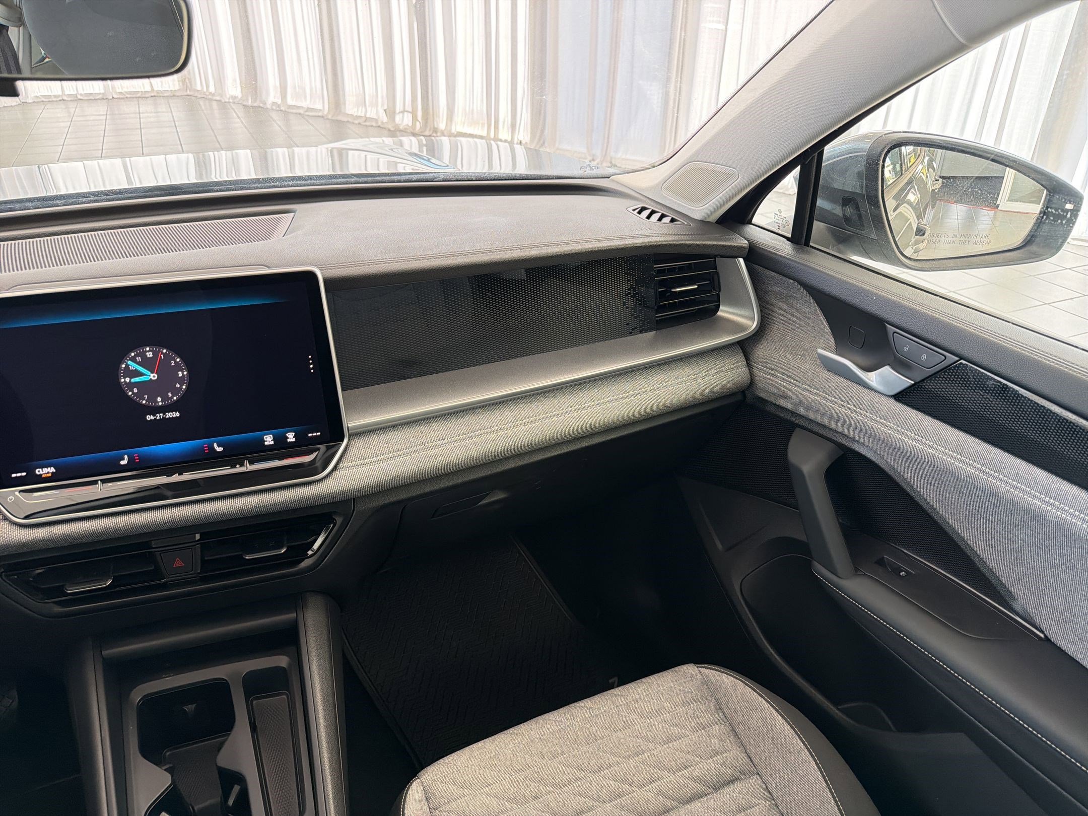 Used 2025 Volkswagen Tiguan S FWD image 27