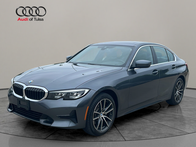 Used 2019 BMW 330i xDrive Sedan w/ Driving Assistance Package AWD/4WD image 3