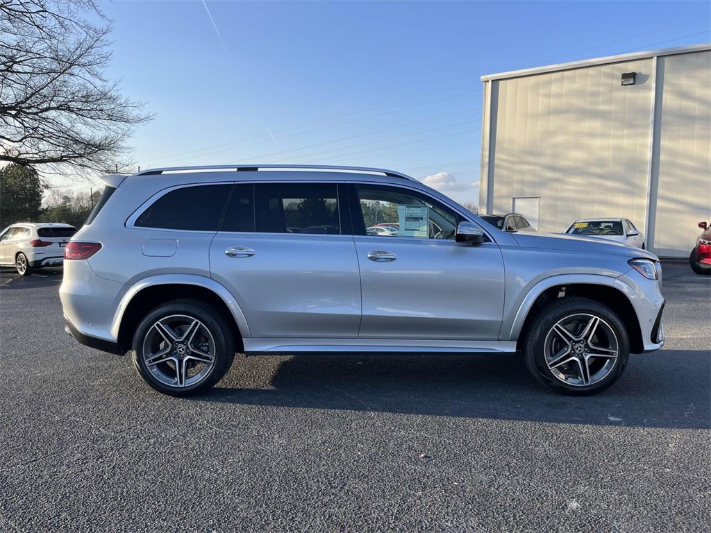 Used 2025 Mercedes-Benz GLS 450 4MATIC image 8