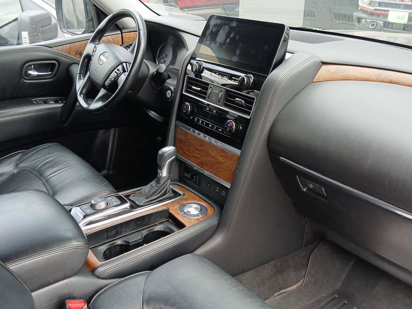 Used 2021 Nissan Armada SL w/ Captain's Chairs Package RWD image 16