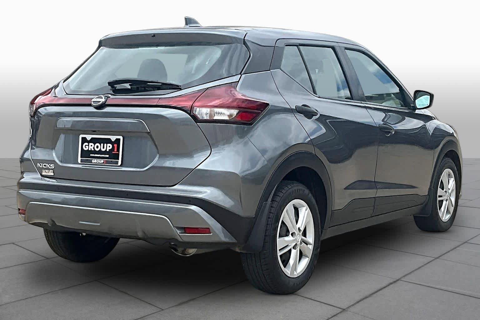 Used 2023 Nissan Kicks S FWD image 12