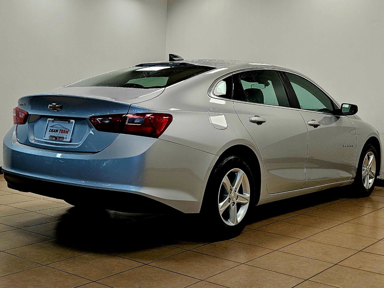 Used 2021 Chevrolet Malibu LS image 4