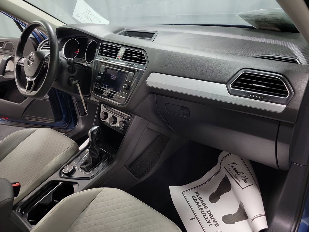 Used 2020 Volkswagen Tiguan S image 24