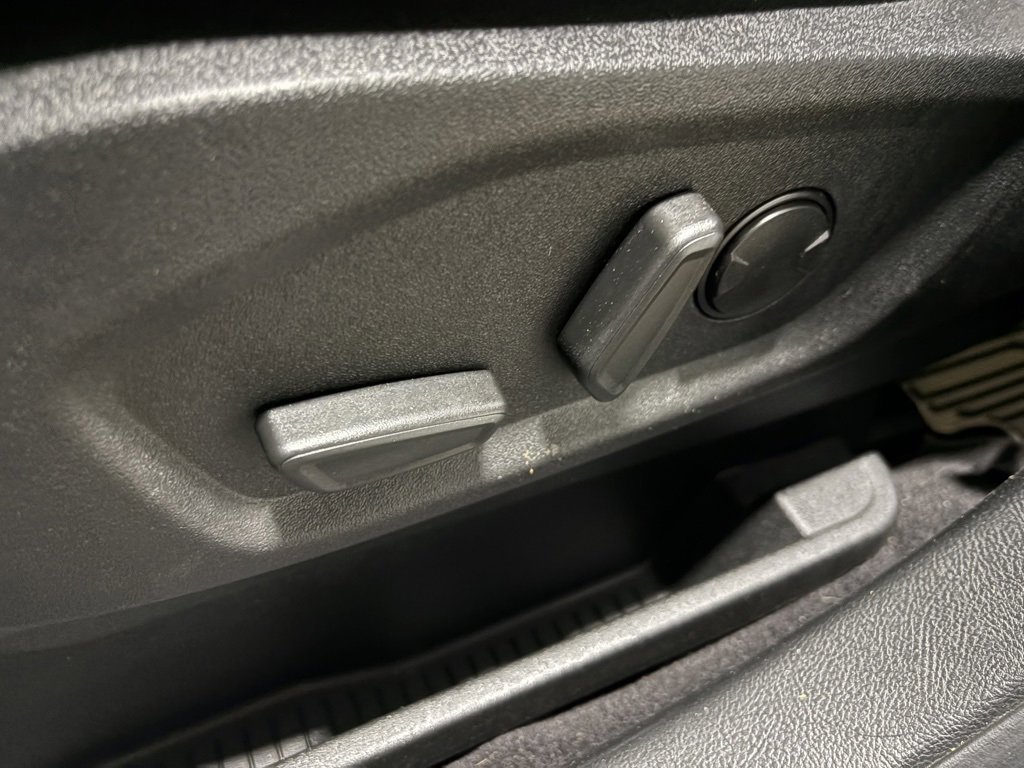 Used 2022 Ford Edge SEL w/ Convenience Package image 17