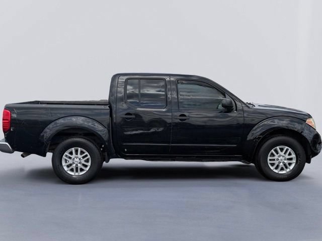 Used 2015 Nissan Frontier SV AWD/4WD image 2