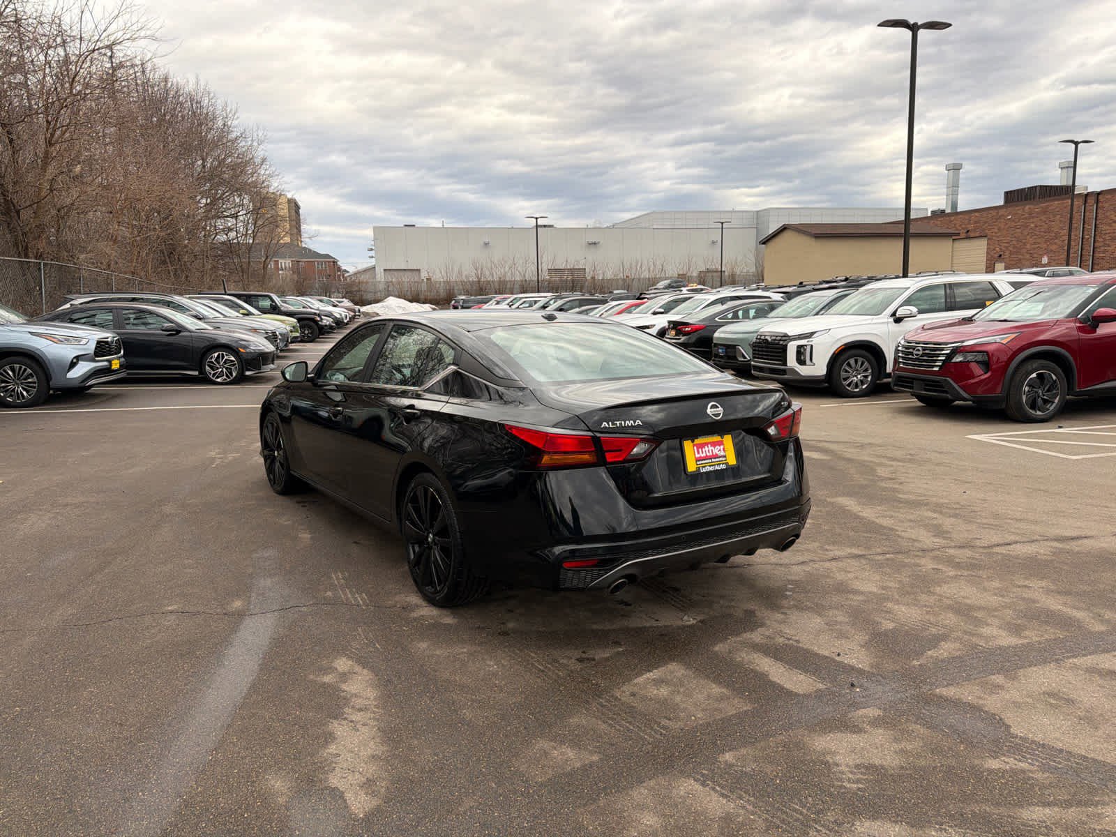 Used 2022 Nissan Altima 2.5 SR image 3