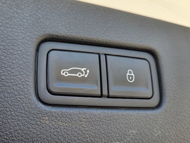 Used 2025 Genesis GV70 2.5T image 17