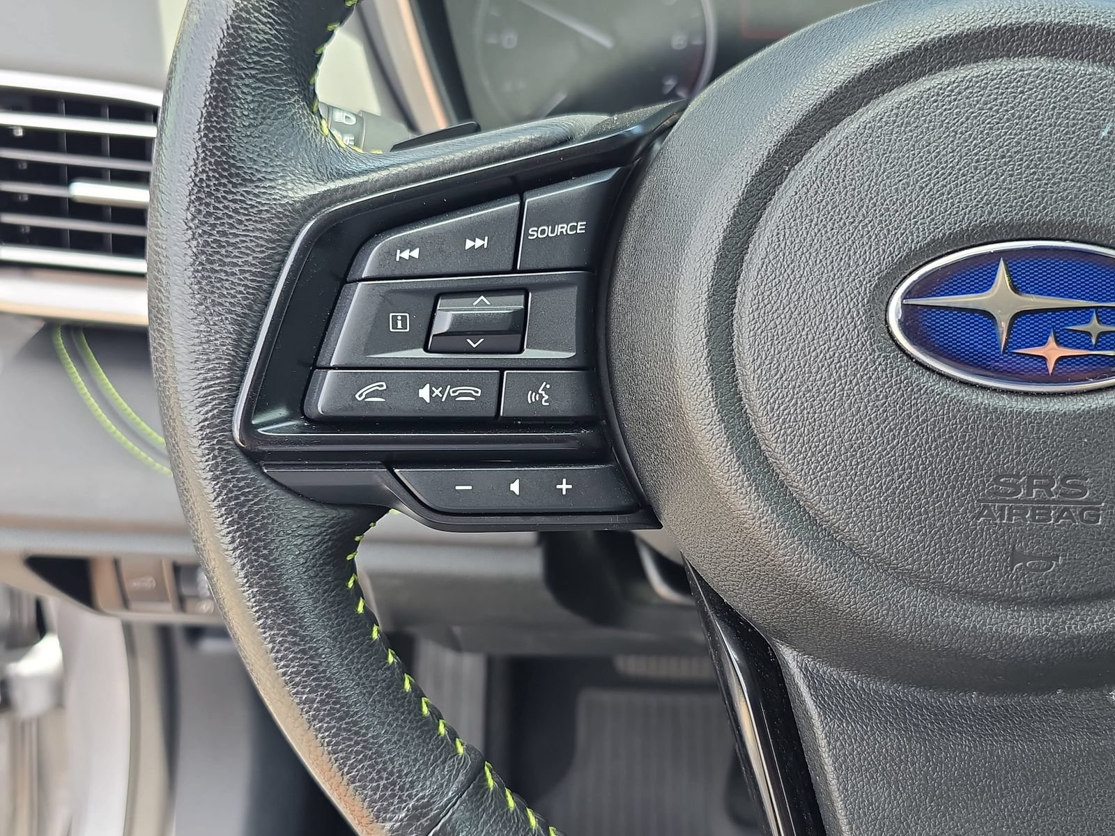 Used 2025 Subaru Outback Onyx Edition XT AWD/4WD image 14