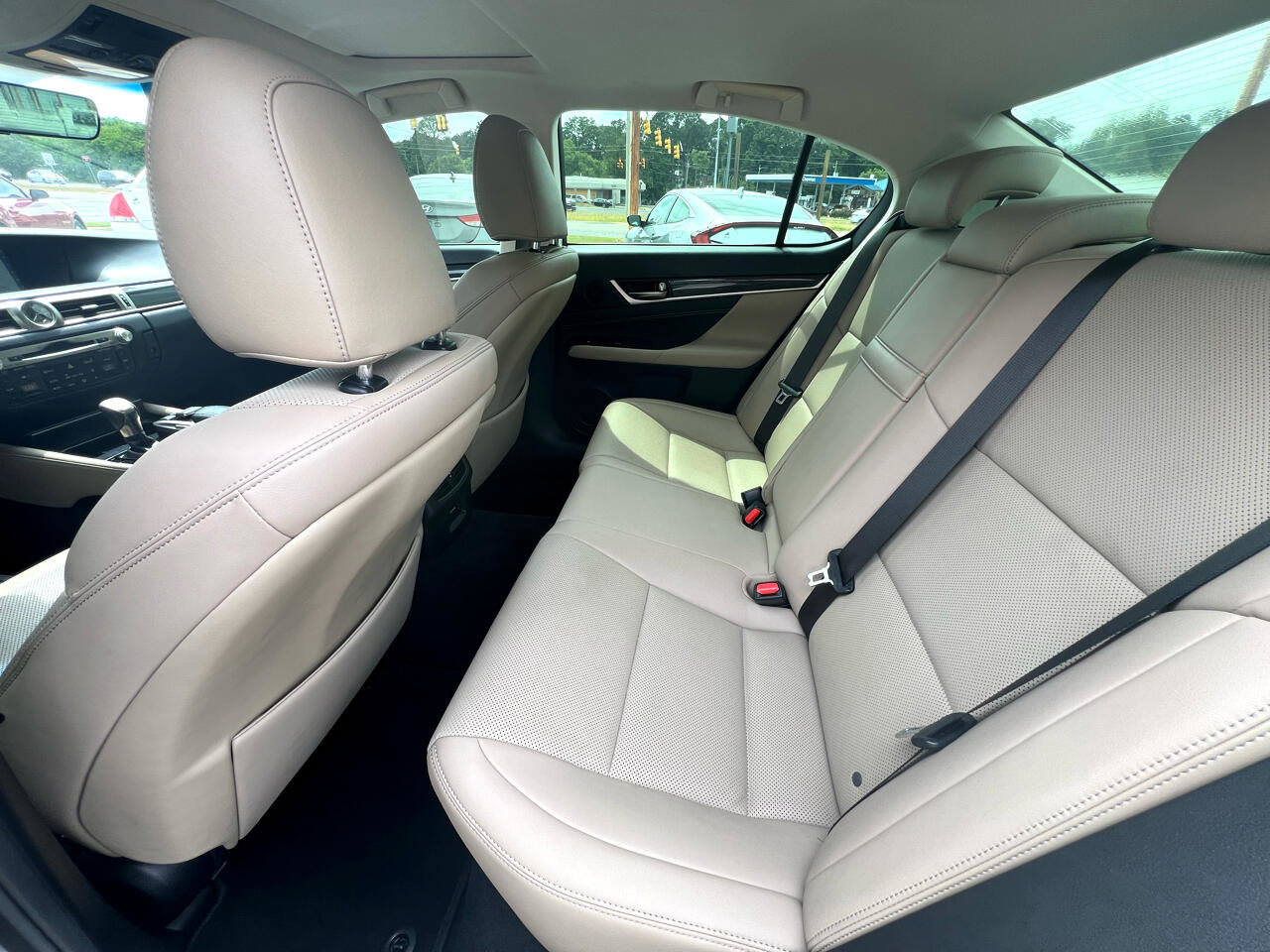 Used 2016 Lexus GS 200t image 29