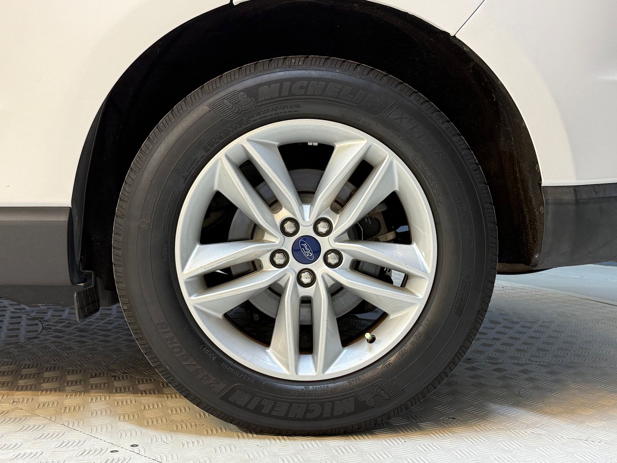 Used 2015 Ford Edge SEL w/ Equipment Group 201A image 12