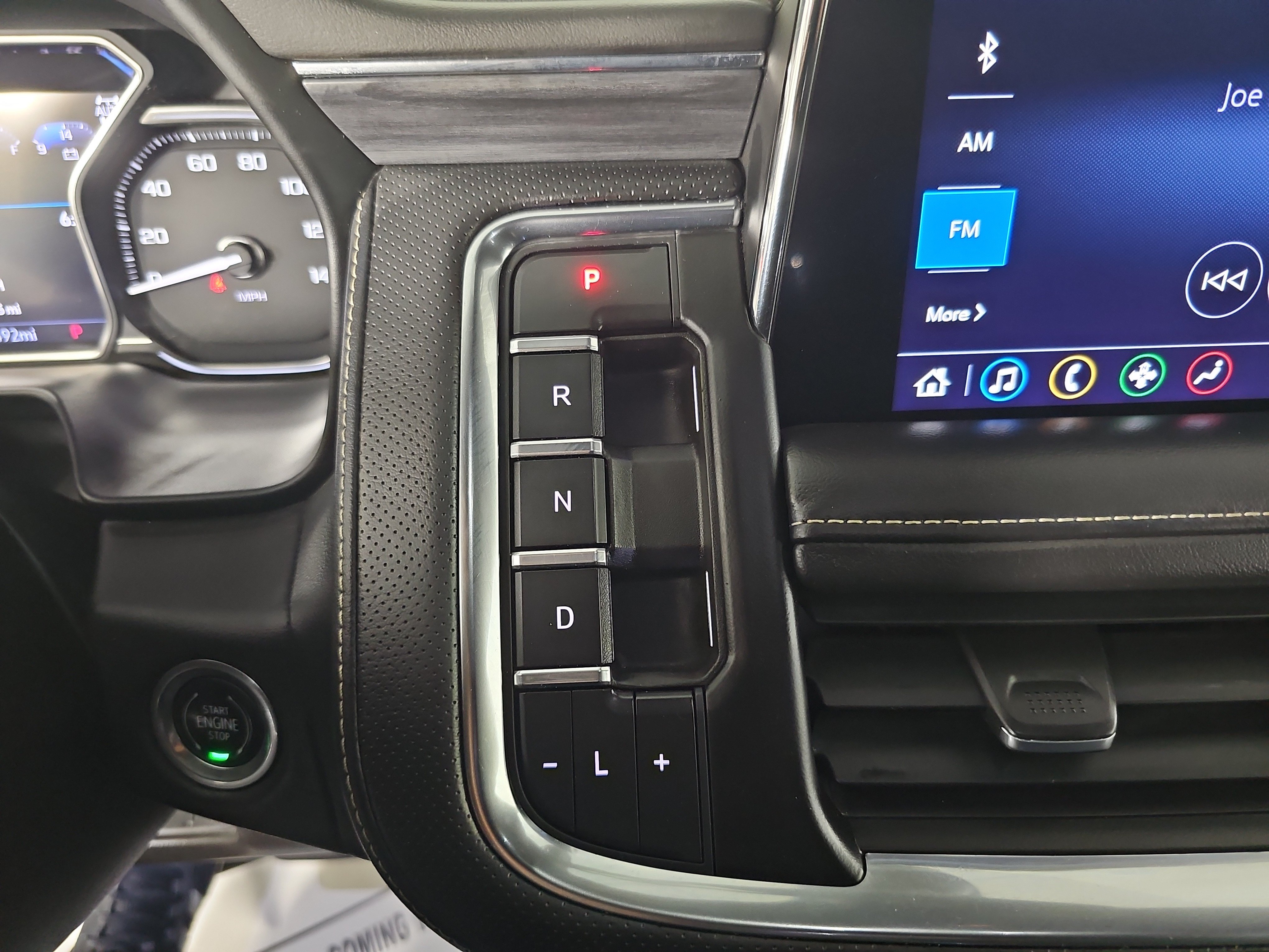 Used 2021 GMC Yukon XL SLT AWD/4WD image 30