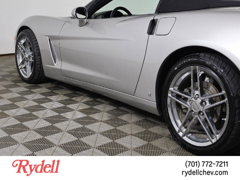 Used 2006 Chevrolet Corvette Convertible w/ Preferred Equipment Group image 7