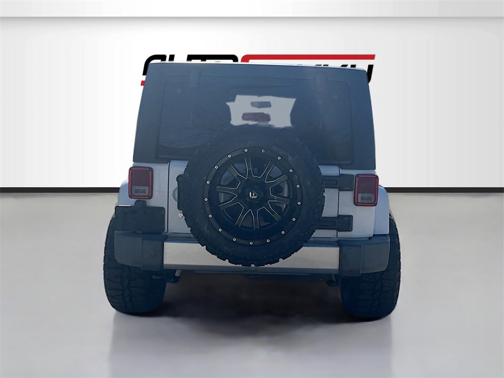 Used 2018 Jeep Wrangler Unlimited Sahara image 6