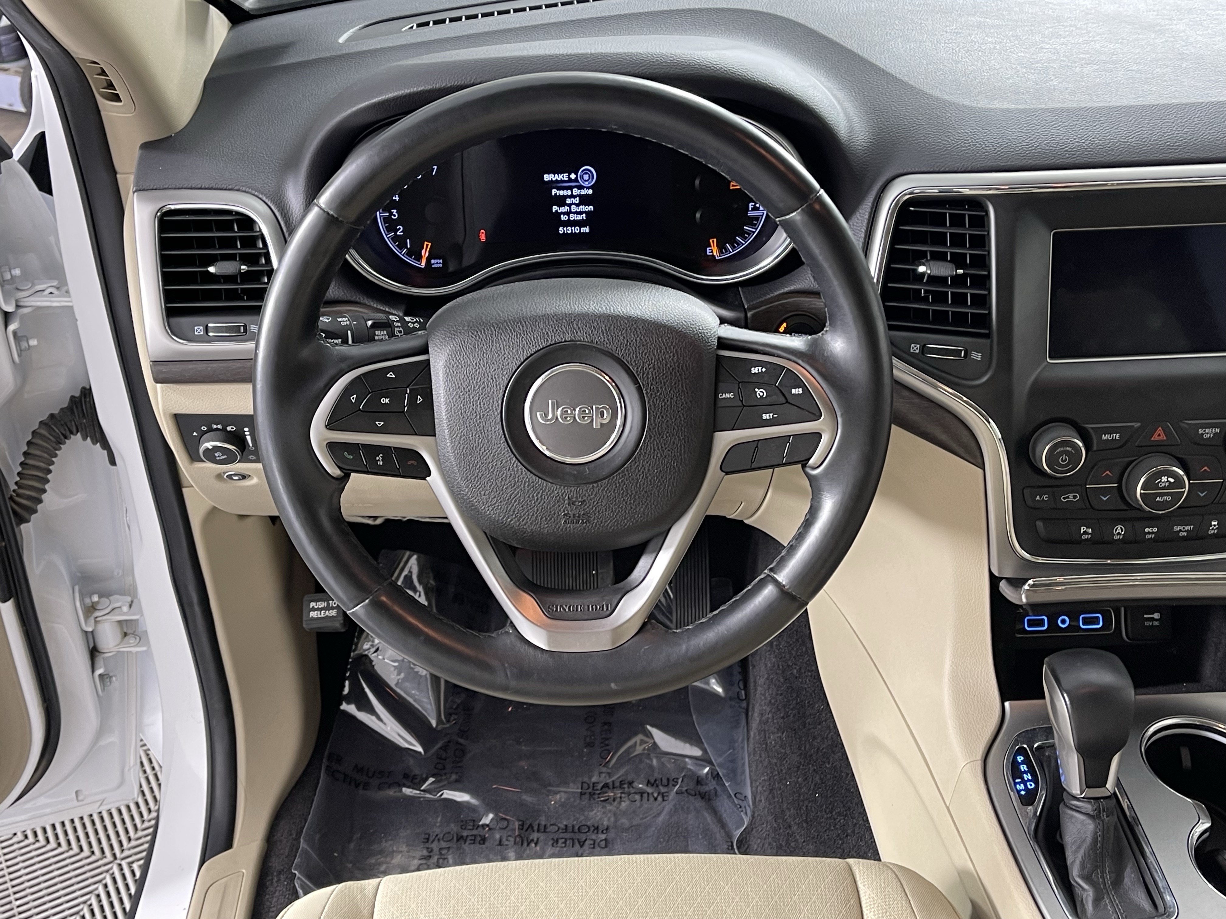 Used 2018 Jeep Grand Cherokee Laredo AWD/4WD image 12