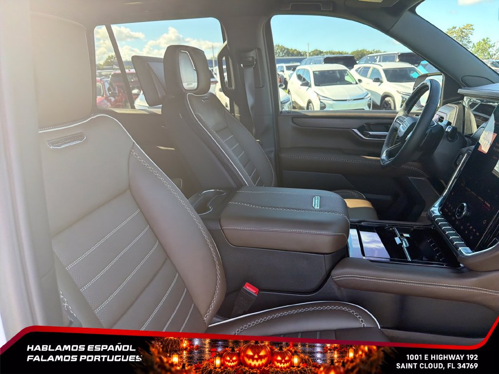 Used 2026 GMC Yukon Denali Ultimate AWD/4WD image 37