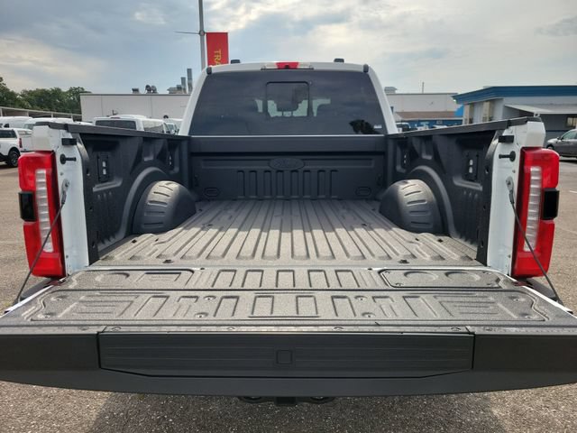 New 2026 Ford F250 Lariat w/ Black Appearance Package AWD/4WD image 7