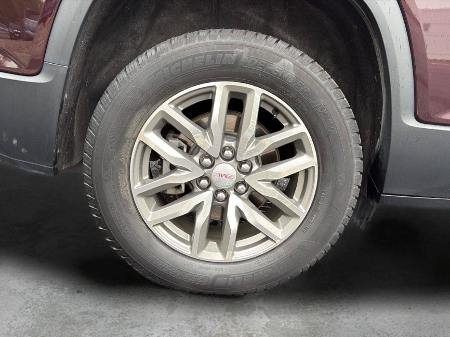 Used 2017 GMC Acadia SLE AWD/4WD image 21