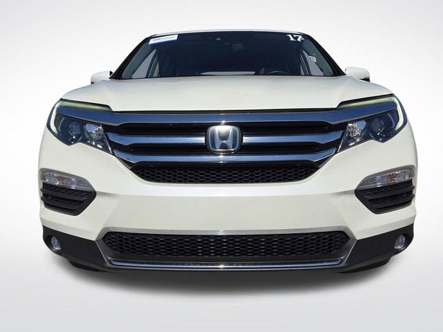 Used 2017 Honda Pilot Elite image 2