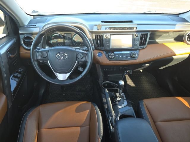 Used 2016 Toyota RAV4 Limited AWD/4WD image 2