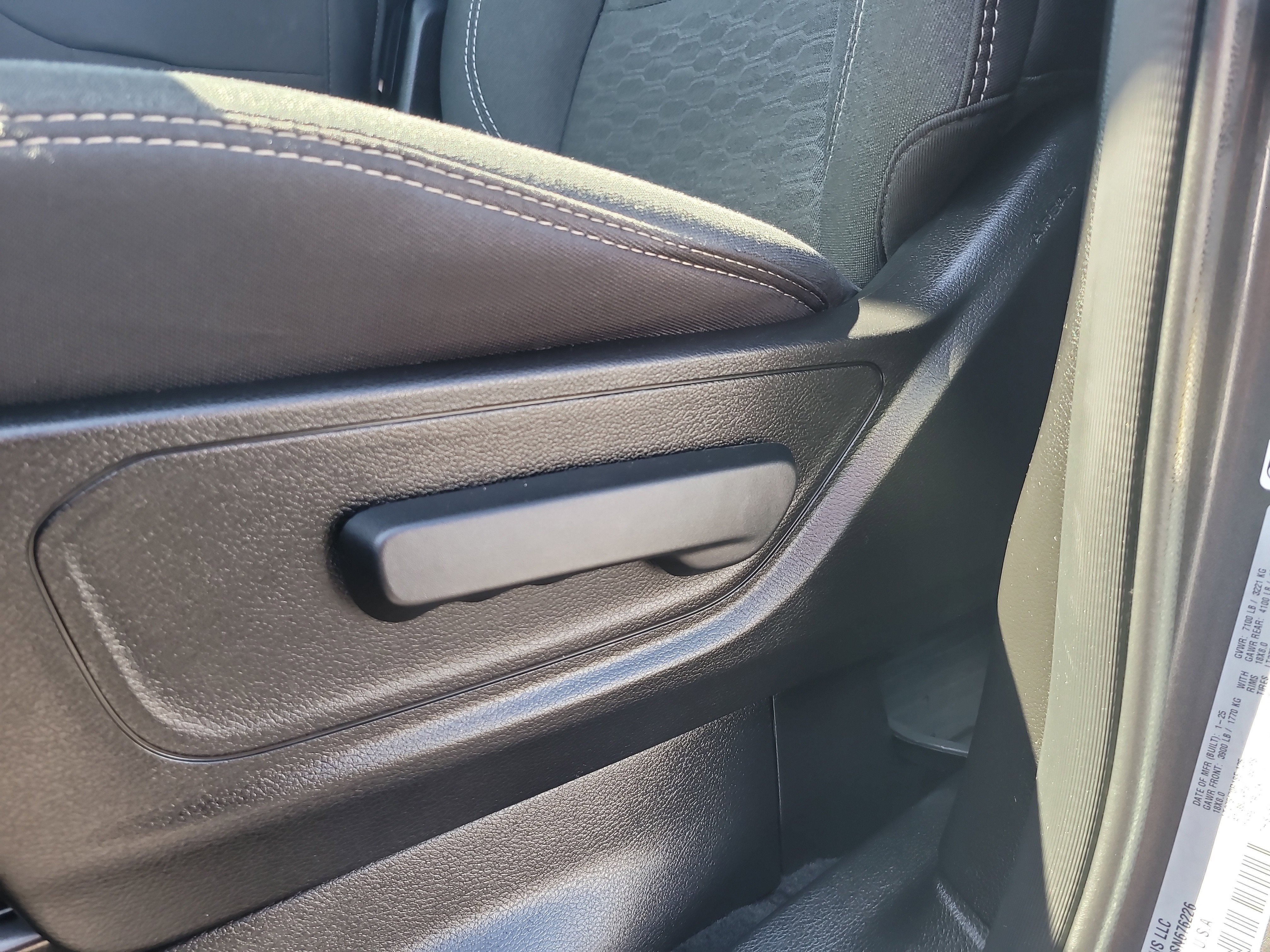 Used 2025 RAM 1500 Warlock AWD/4WD image 18
