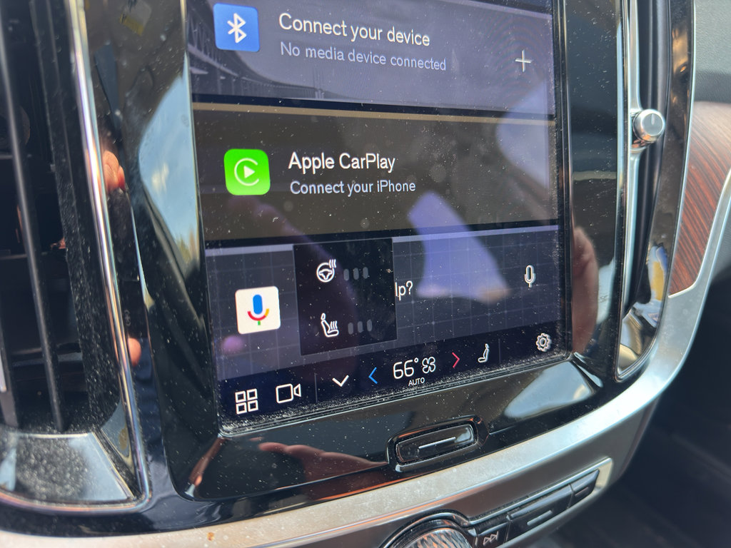 Used 2023 Volvo S60 B5 Plus w/ Climate Package image 36