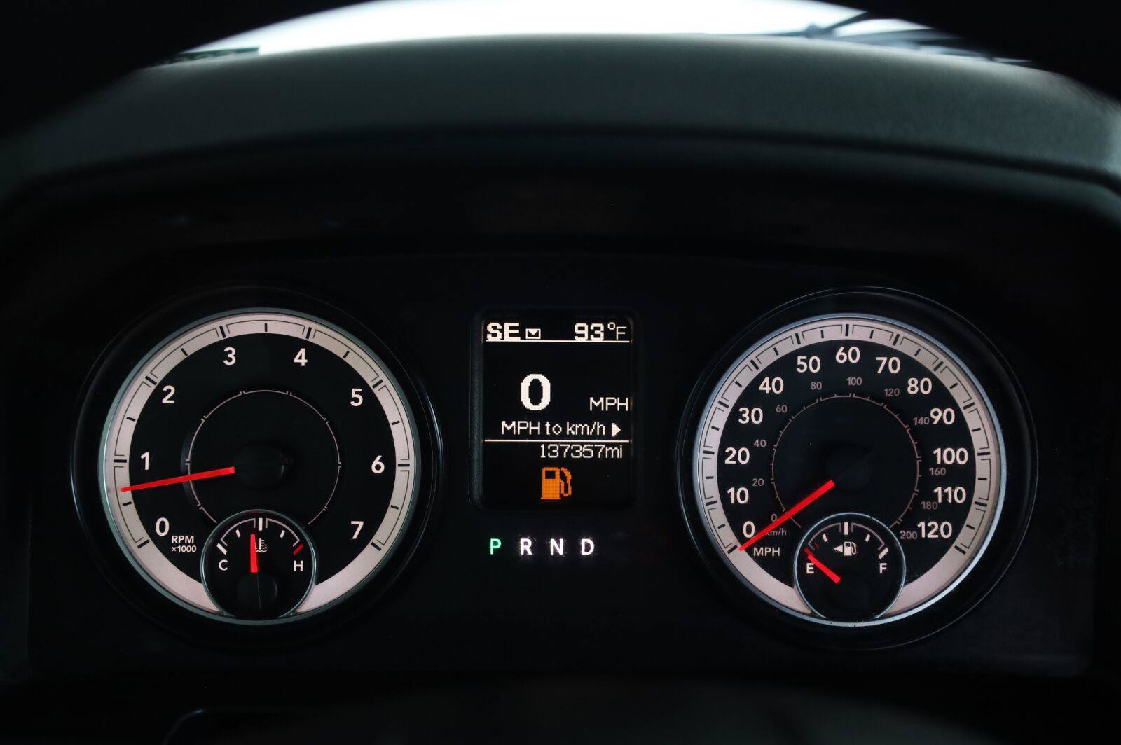 Used 2015 RAM 1500 Classic SLT RWD image 36